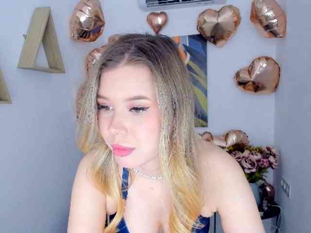 GlamorousGirl webcam