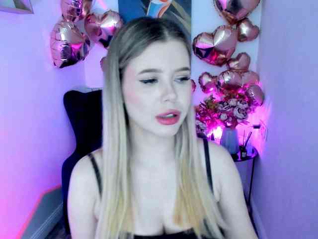 GlamorousGirl webcam