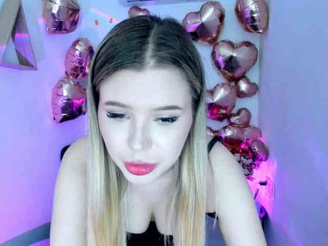 GlamorousGirl webcam