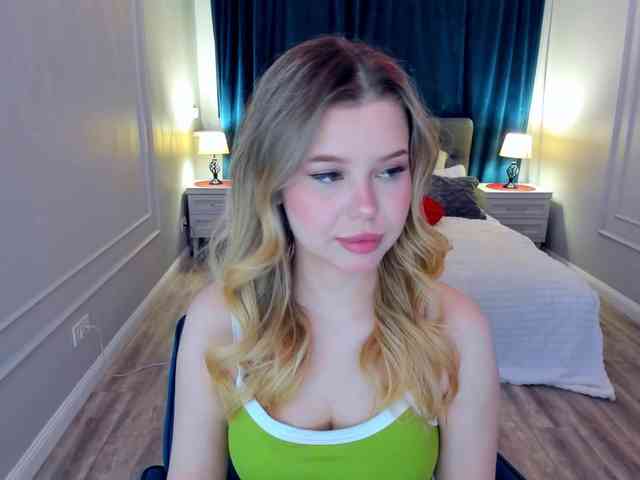 GlamorousGirl webcam