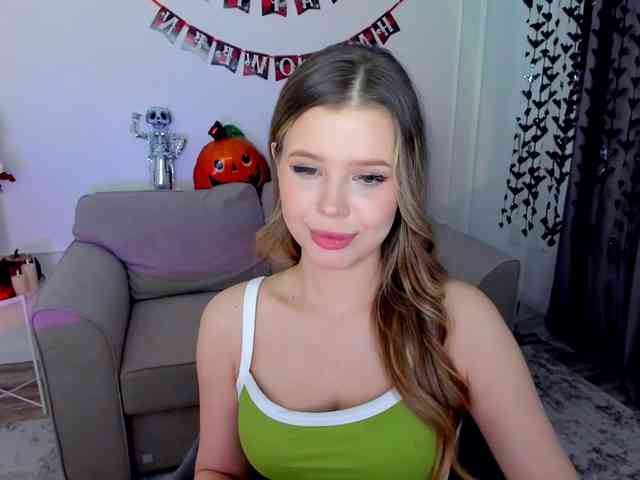 GlamorousGirl webcam