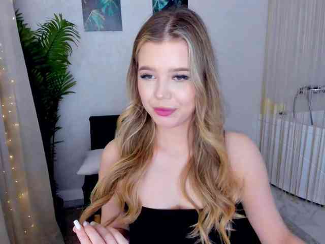 GlamorousGirl webcam