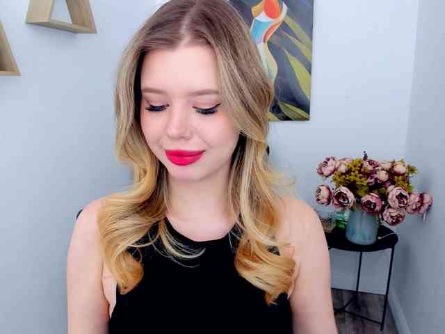 GlamorousGirl webcam