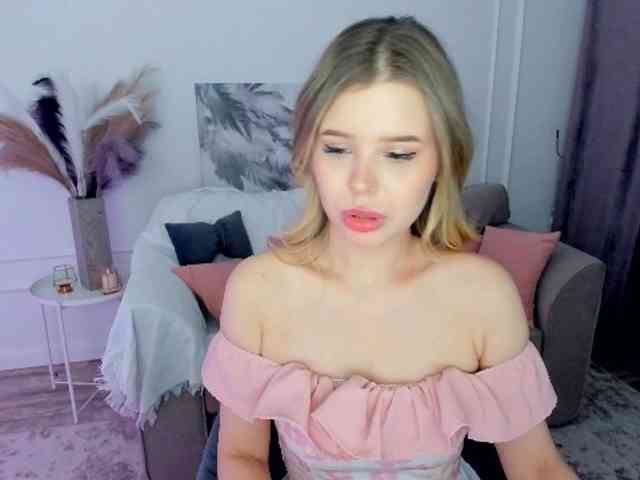 GlamorousGirl webcam