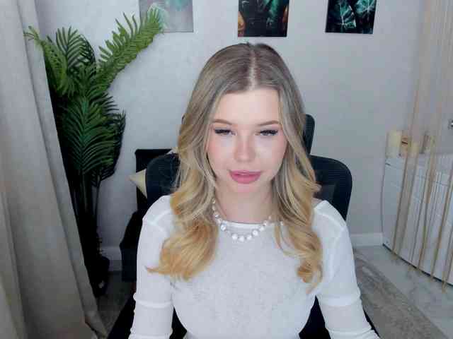 GlamorousGirl webcam