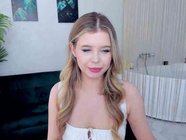 GlamorousGirl webcam