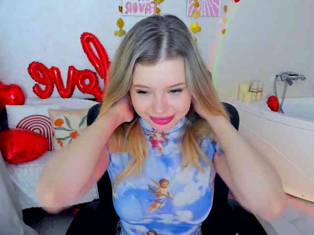 GlamorousGirl webcam