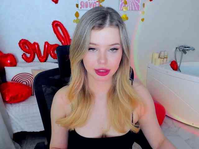 GlamorousGirl webcam