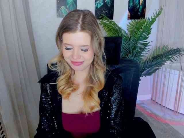 GlamorousGirl webcam