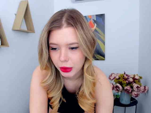 GlamorousGirl webcam