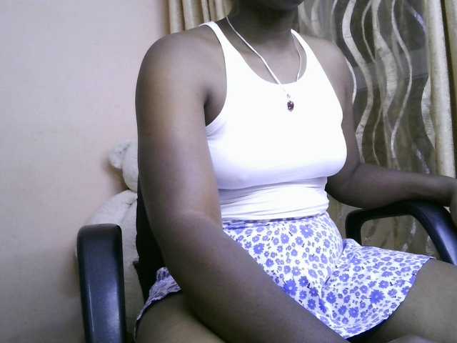 Katty-12's BongaCams show and profile