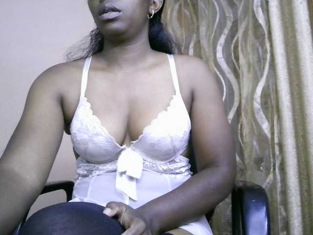 Katty-12's BongaCams show and profile