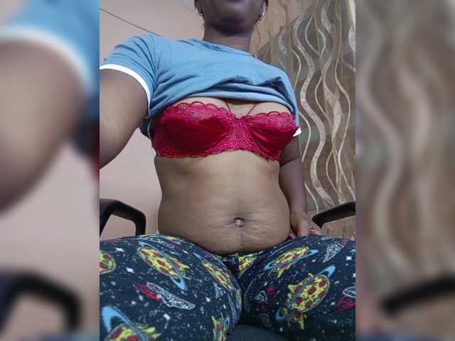 Katty-12's BongaCams show and profile