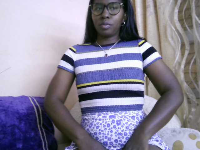 Katty-12's BongaCams show and profile