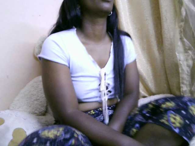 Katty-12's BongaCams show and profile