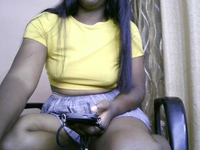 Katty-12's BongaCams show and profile