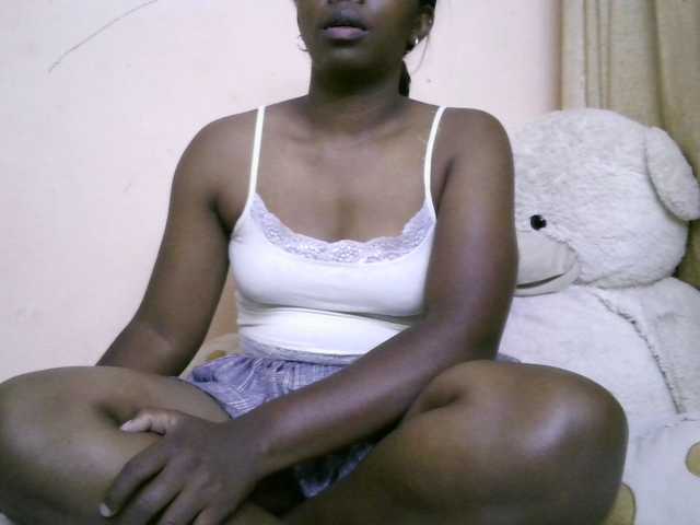 Katty-12's BongaCams show and profile