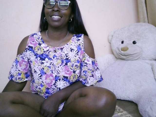 Katty-12's BongaCams show and profile