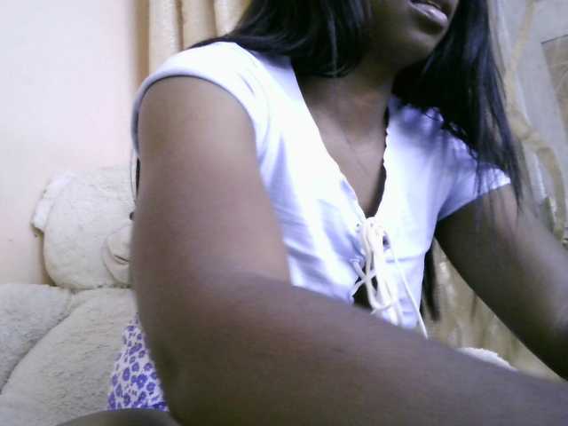 Katty-12's BongaCams show and profile