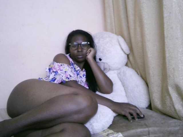 Katty-12's BongaCams show and profile