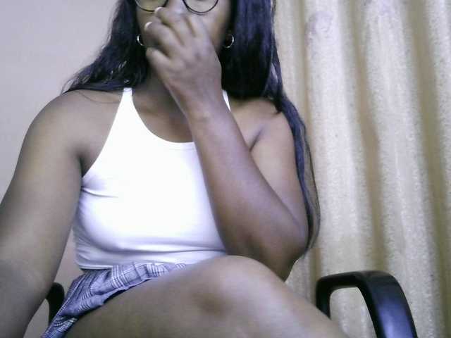 Katty-12's BongaCams show and profile