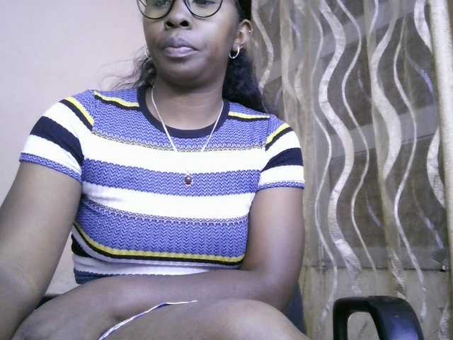 Katty-12's BongaCams show and profile