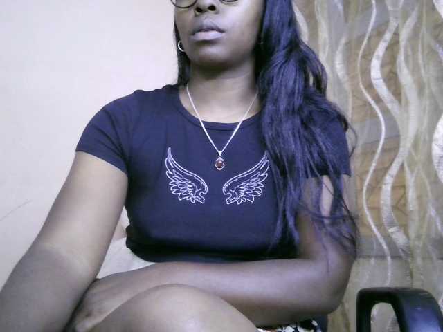 Katty-12's BongaCams show and profile