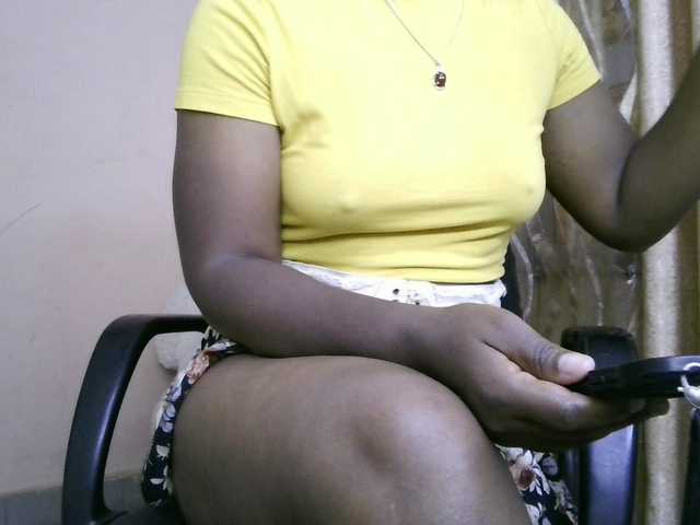 Katty-12's BongaCams show and profile