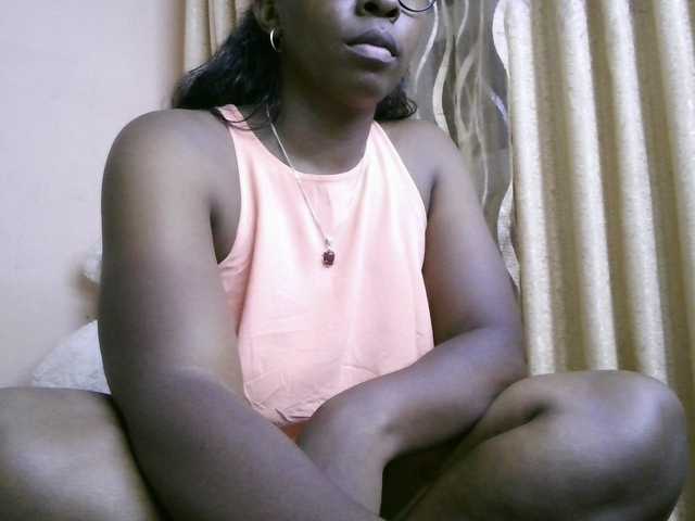 Katty-12's BongaCams show and profile