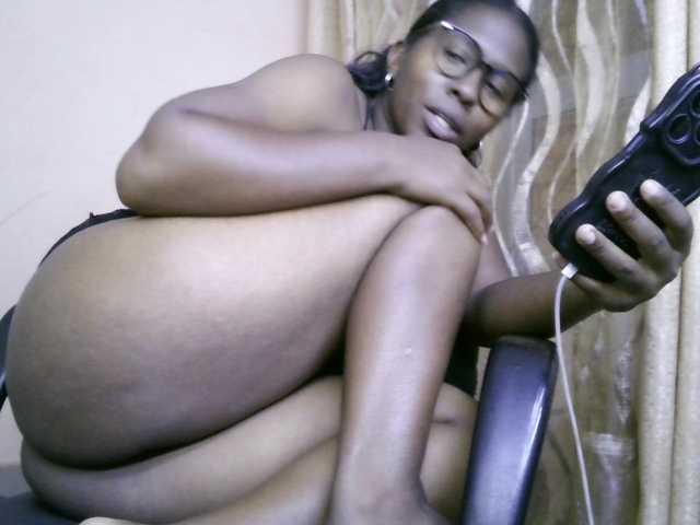 Katty-12's BongaCams show and profile