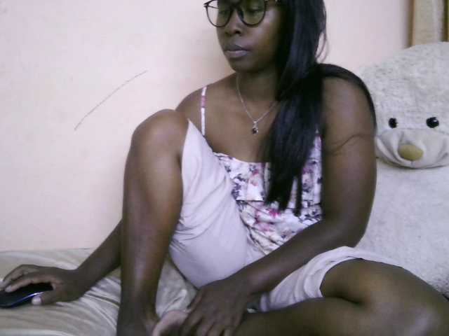 Katty-12's BongaCams show and profile