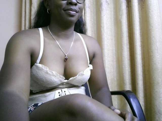 Katty-12's BongaCams show and profile