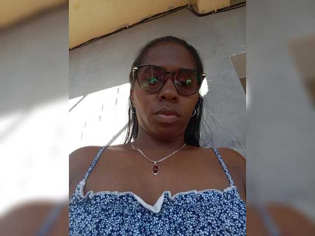 Katty-12's BongaCams show and profile