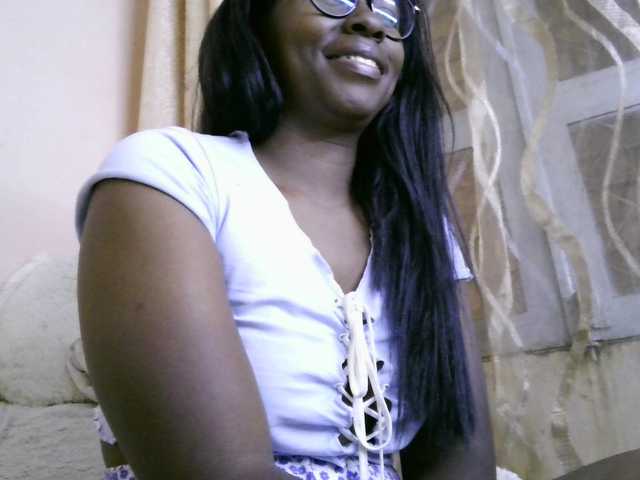 Katty-12's BongaCams show and profile