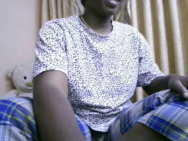 Katty-12's BongaCams show and profile