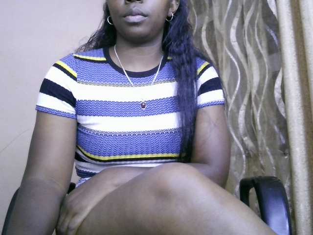 Katty-12's BongaCams show and profile