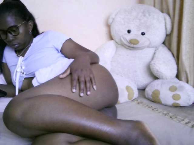 Katty-12's BongaCams show and profile