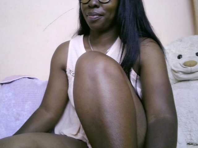 Katty-12's BongaCams show and profile