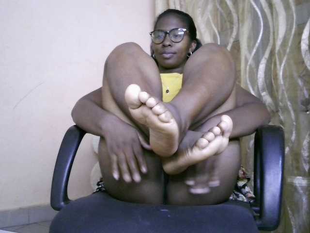 Katty-12's BongaCams show and profile