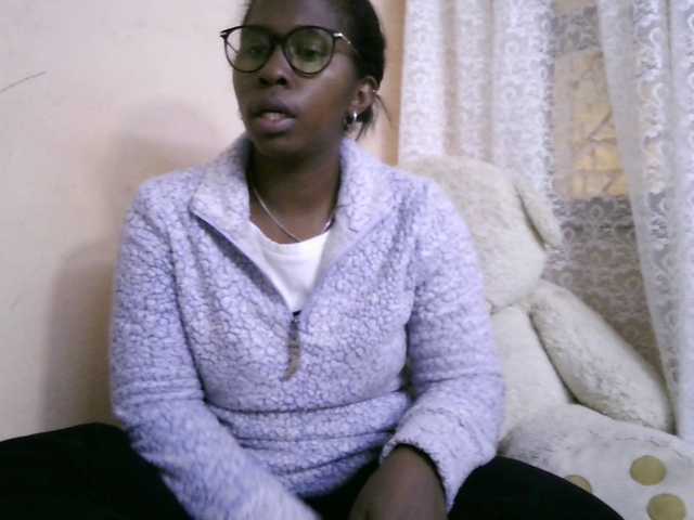 Katty-12's BongaCams show and profile