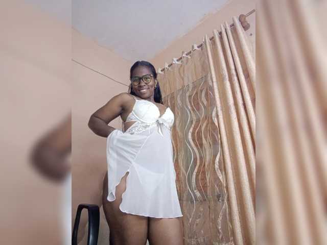 Katty-12's BongaCams show and profile