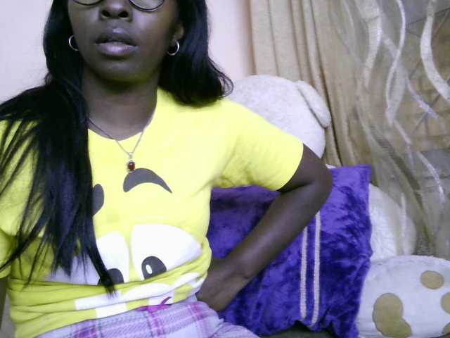 Katty-12's BongaCams show and profile