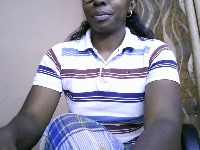 Katty-12's BongaCams show and profile