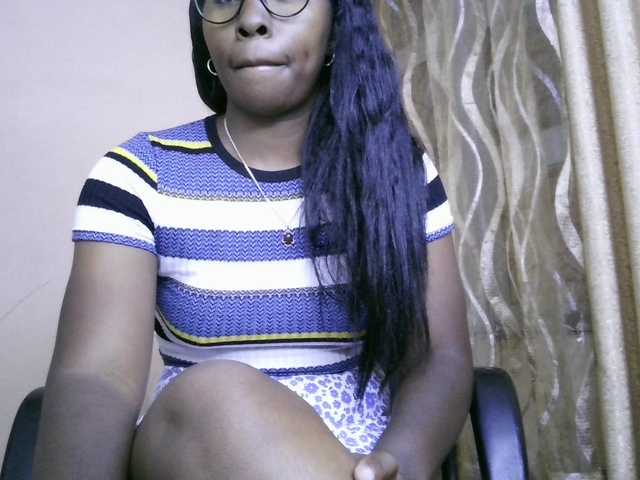 Katty-12's BongaCams show and profile