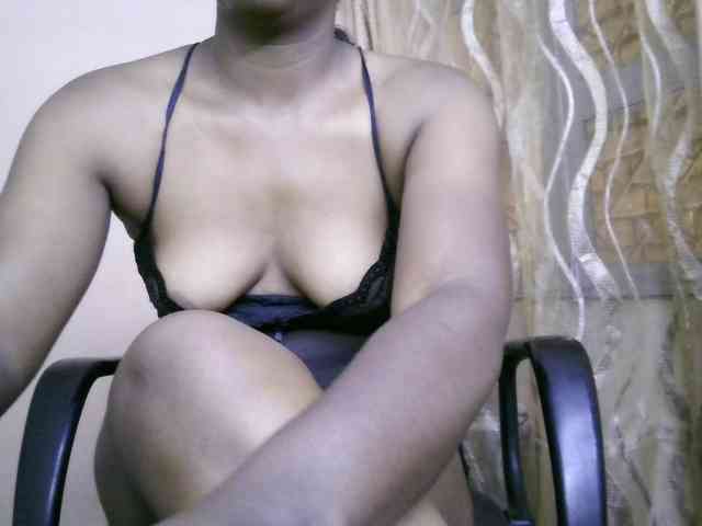 Katty-12 Live Webcam on BongaCams