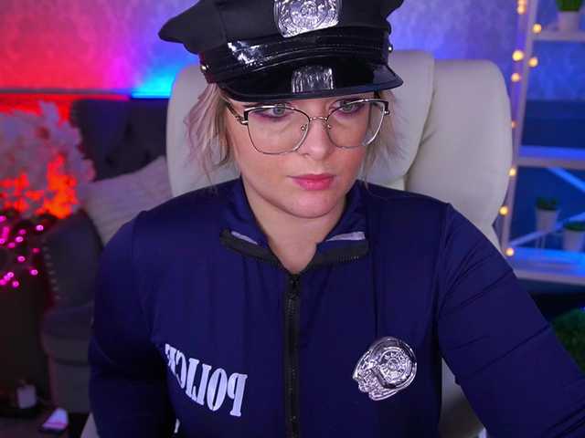 CoolTatis's BongaCams show and profile