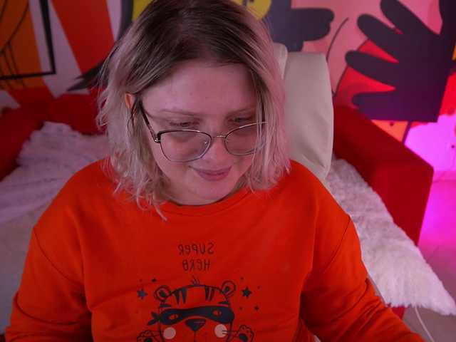 CoolTatis's BongaCams show and profile