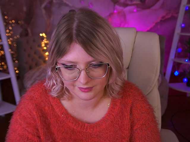 CoolTatis's BongaCams show and profile