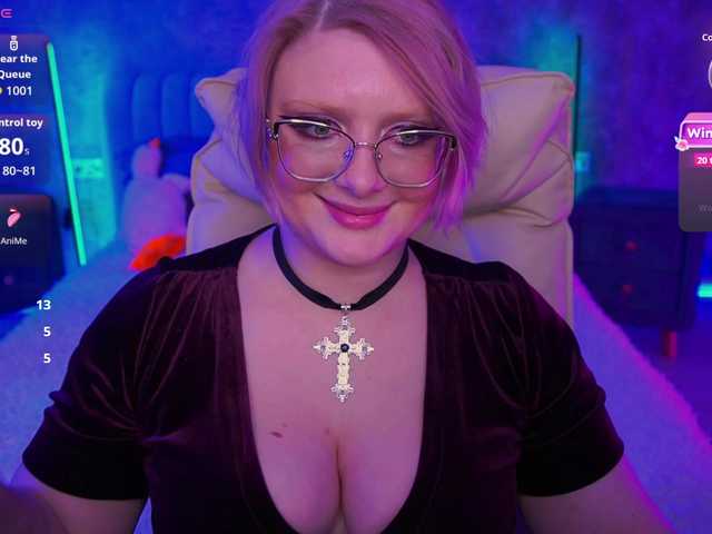 CoolTatis's BongaCams show and profile