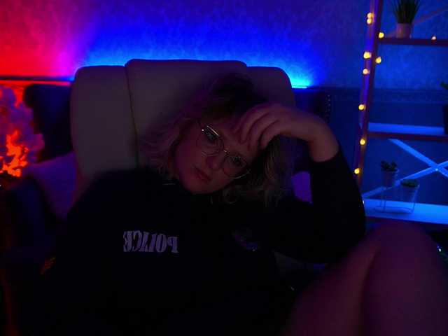 CoolTatis's BongaCams show and profile